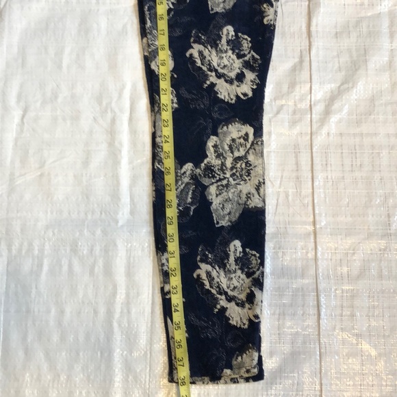 7 For All Mankind Women's Ankle Skinny Jean B1-09 - Picture 8 of 8